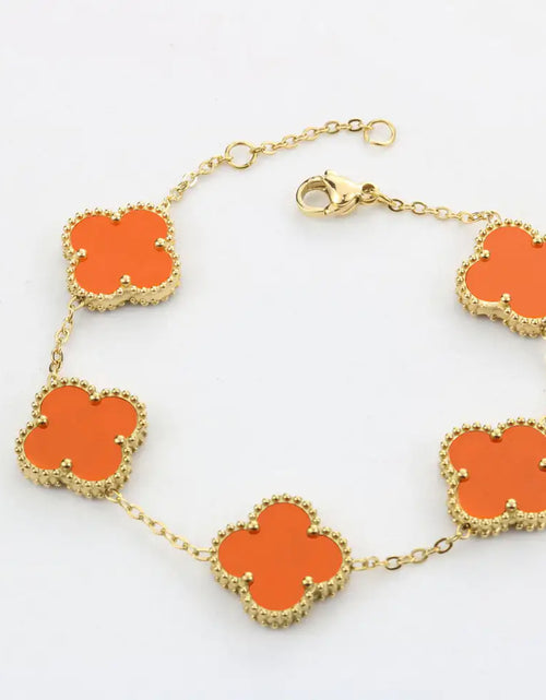 Load image into Gallery viewer, New Luxury Clover Bracelets
