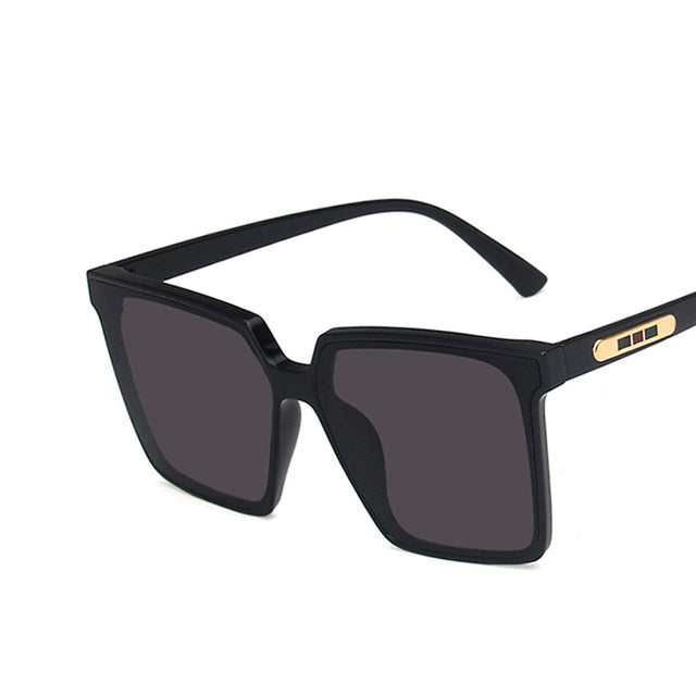 Woman's Icon Square Sunglasses