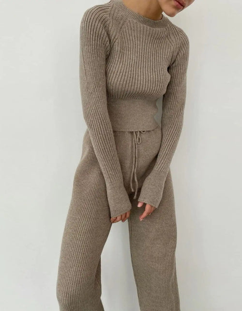 Load image into Gallery viewer, Knitted Wide-leg Pants and Top Set
