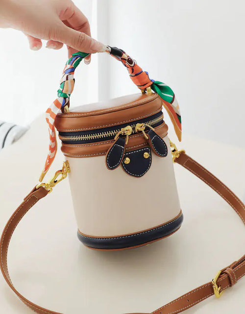 Load image into Gallery viewer, Chic &amp; Classy Shoulder Bag
